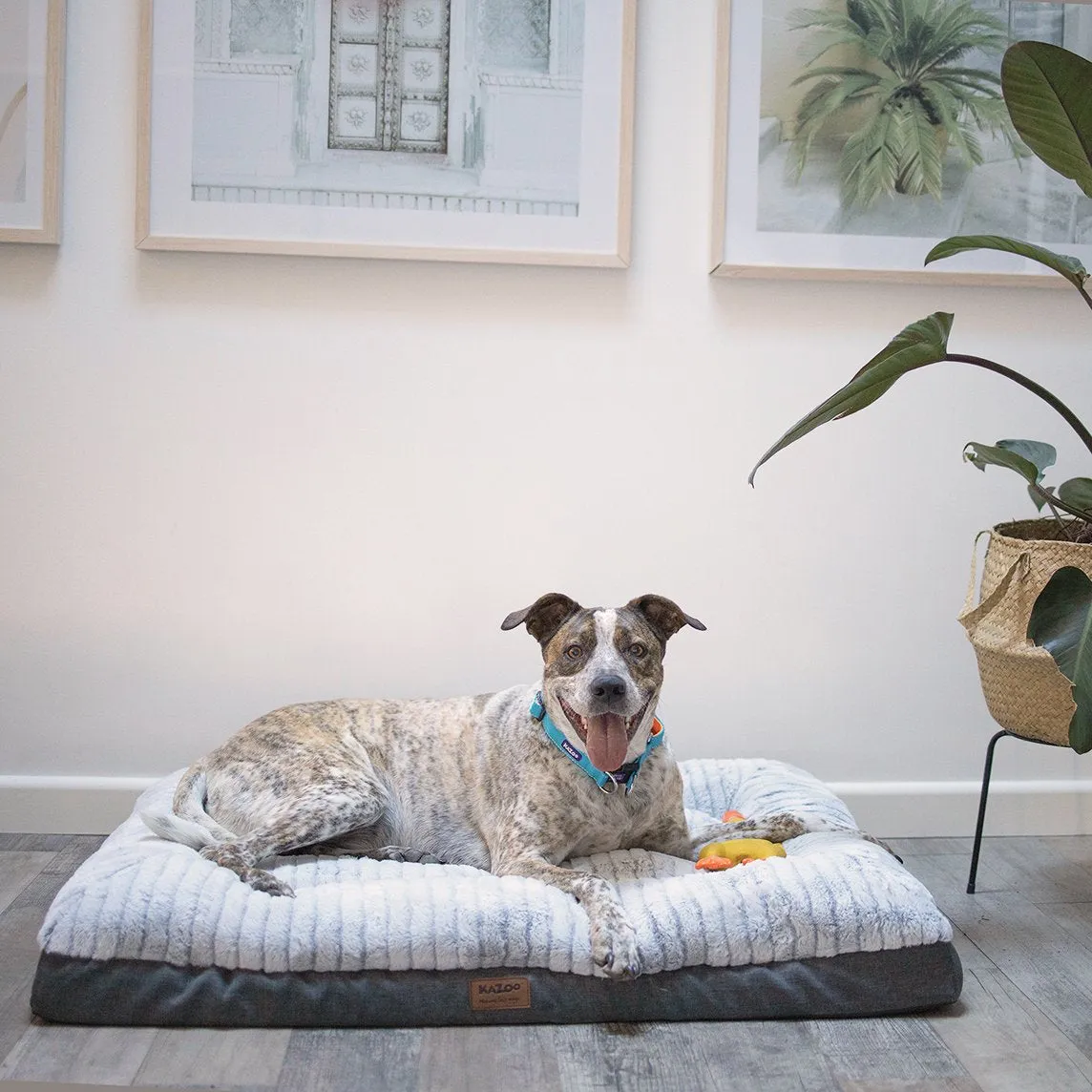 Kazoo Cloud Comfort Medium Grey Dog Bed^^^