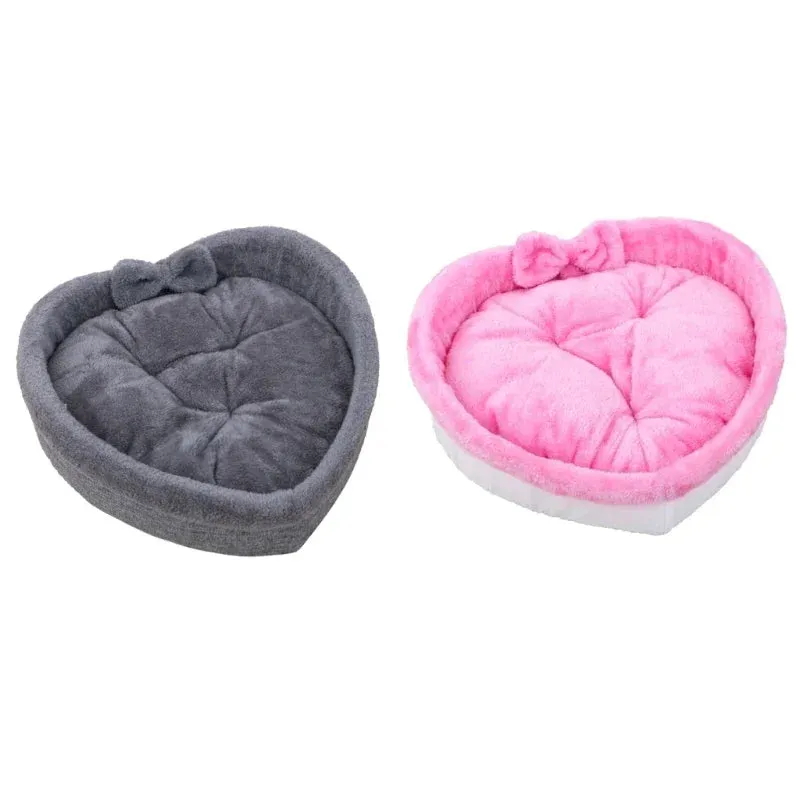 Pat and Pet Emporium | Pet Beds | Heart-Shaped Dog Cats Nest