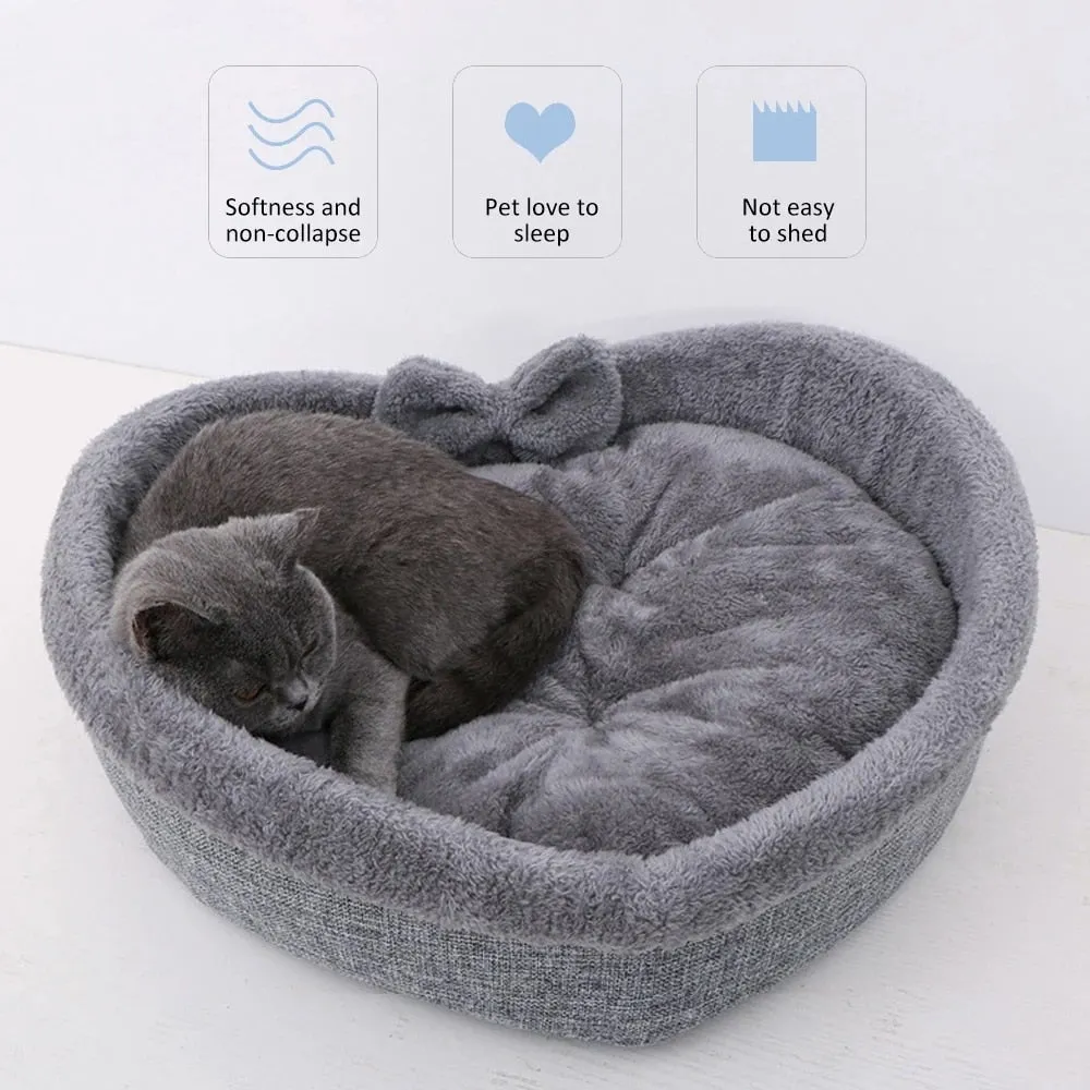 Pat and Pet Emporium | Pet Beds | Heart-Shaped Dog Cats Nest