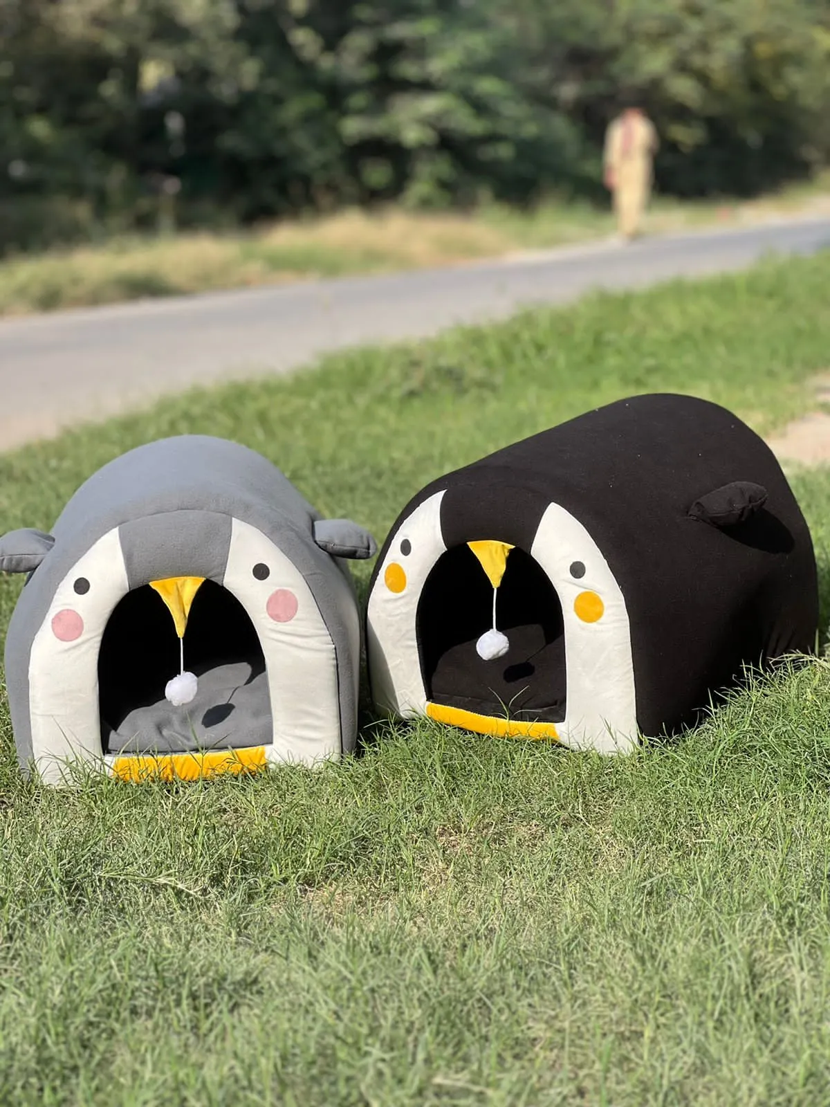 Penguin Face  Pet Bed - 2 in 1 Cat house & Couch for Cats